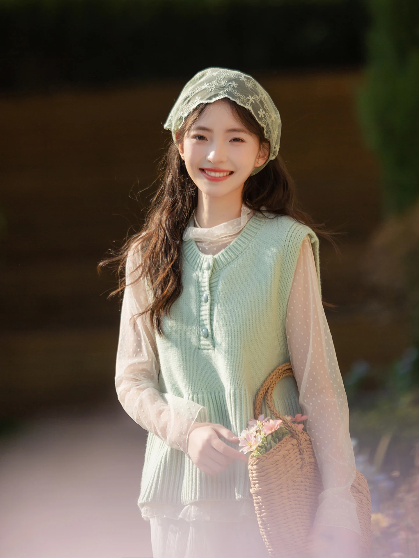 

Женский вязаный жилет French Sle Color Left Bank Light, дизайн 2026 года, нежный, милый, в стиле кукольного образа, для многослойных образов.