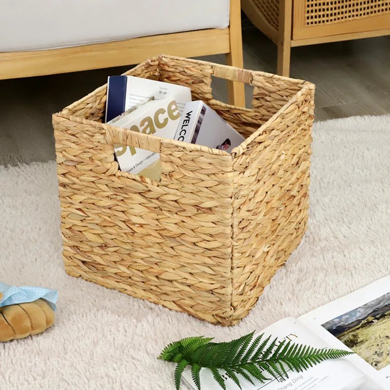 

Collapsible Hyacinth Woven Storage Bin Ventilated Decorative Box for Books Portable Travel Organizer Breathable Structure