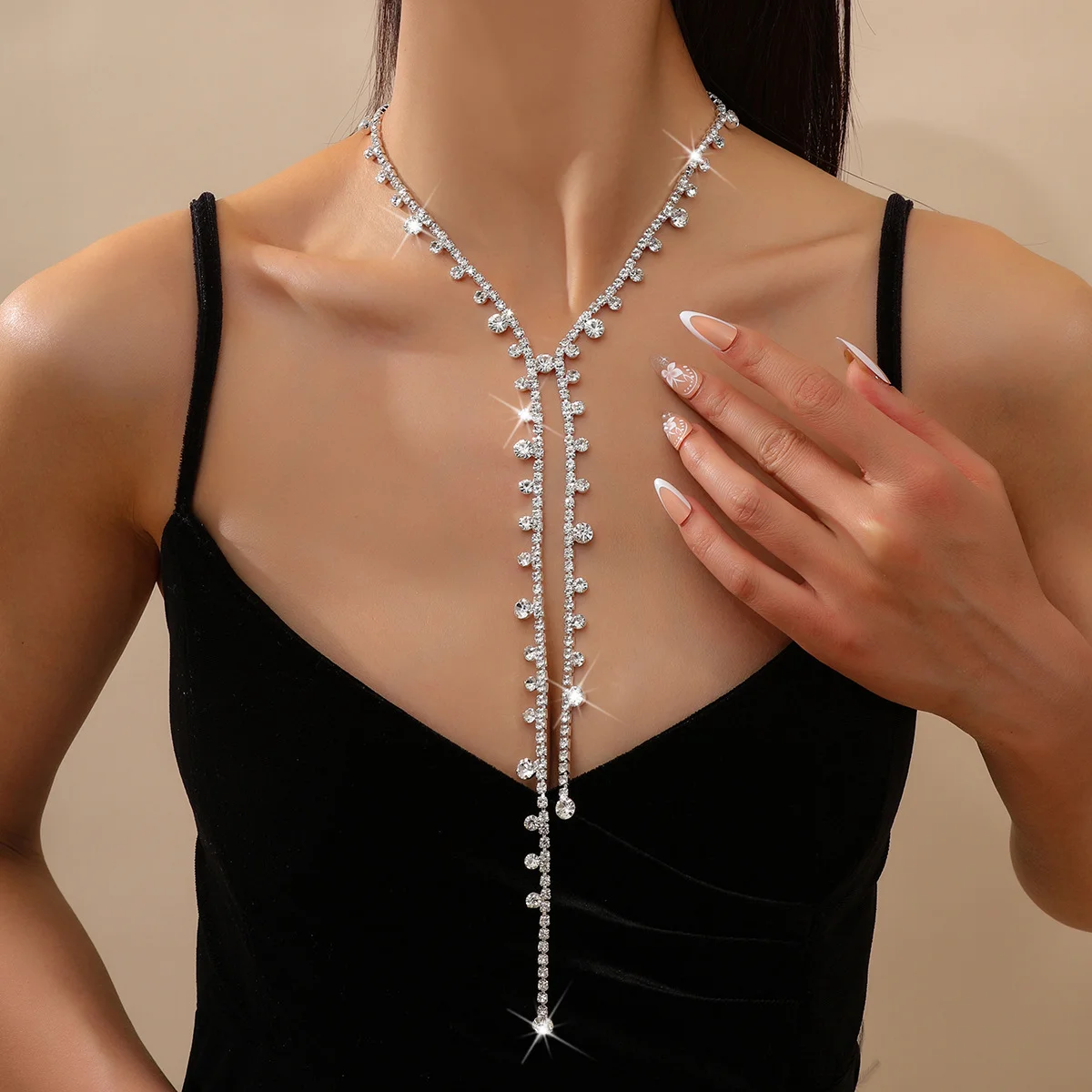 

Full diamond long tassel necklace - Fashionable and high-end water droplet-shaped long jewelry accessory