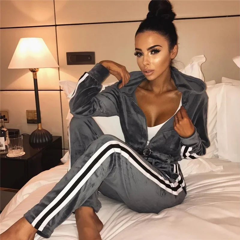 Popular Striped Gold Velvet Zipper Warm Sweatshirt and Trousers Suit