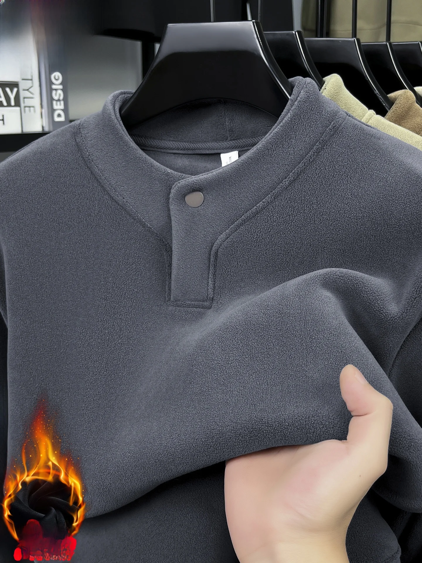 

Men's Thiened round Ne T-irt down Fce Lined Sweatirt Warm Cozy Base Layer irt Faionable Urban Sle Winter Top