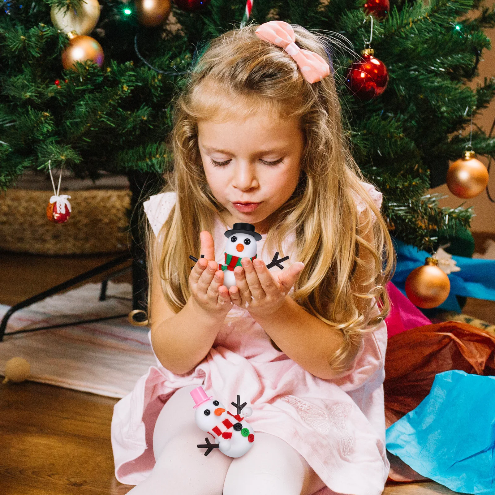 96個入り スノーマン クラフトキット 子供向け：ポリマークレイ DIY クリスマスアクティビティセット 室内冬の楽しみ 自分で作るホリデーパーティーグッズ