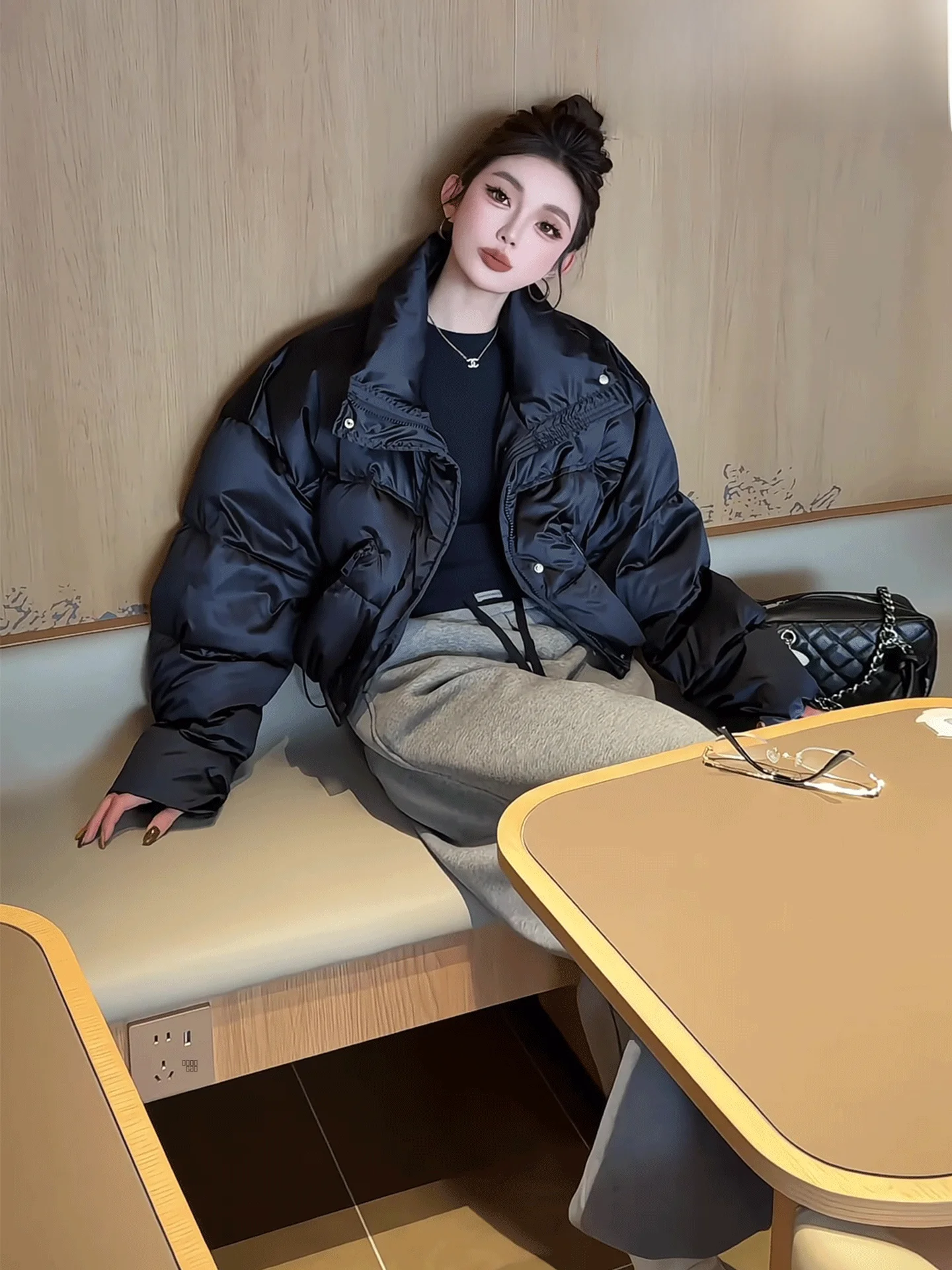 

Korean Sle ort Puffer Jaet Women's Bla Faux Fur Coat Winter Thiened High Waist Long Sve Zipper Closure Warmth