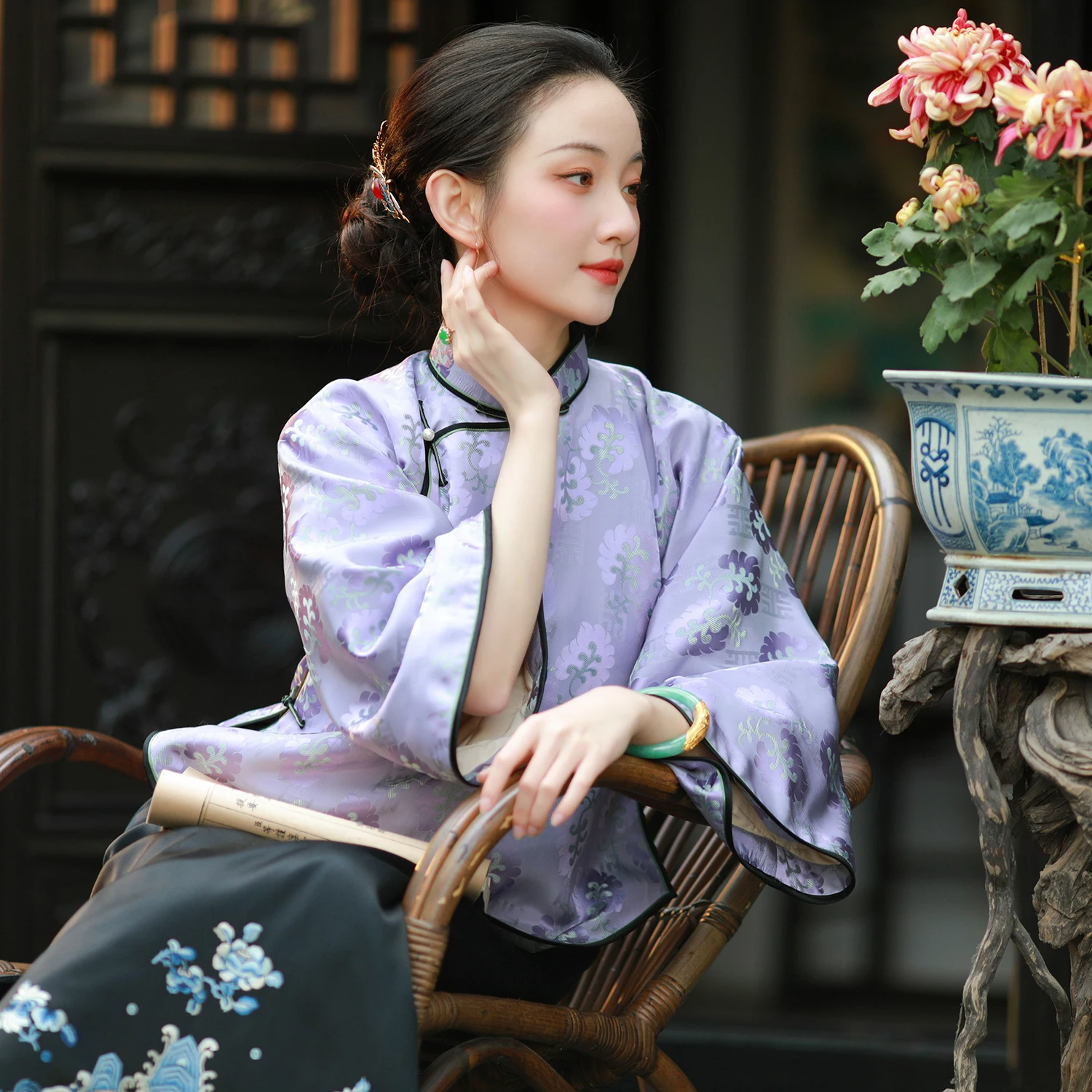 

Осенняя элегантность: утепленный хлопковый топ без рукавов в традиционном китайском стиле с воротником-стойкой Yang Rou Xiang Qiong