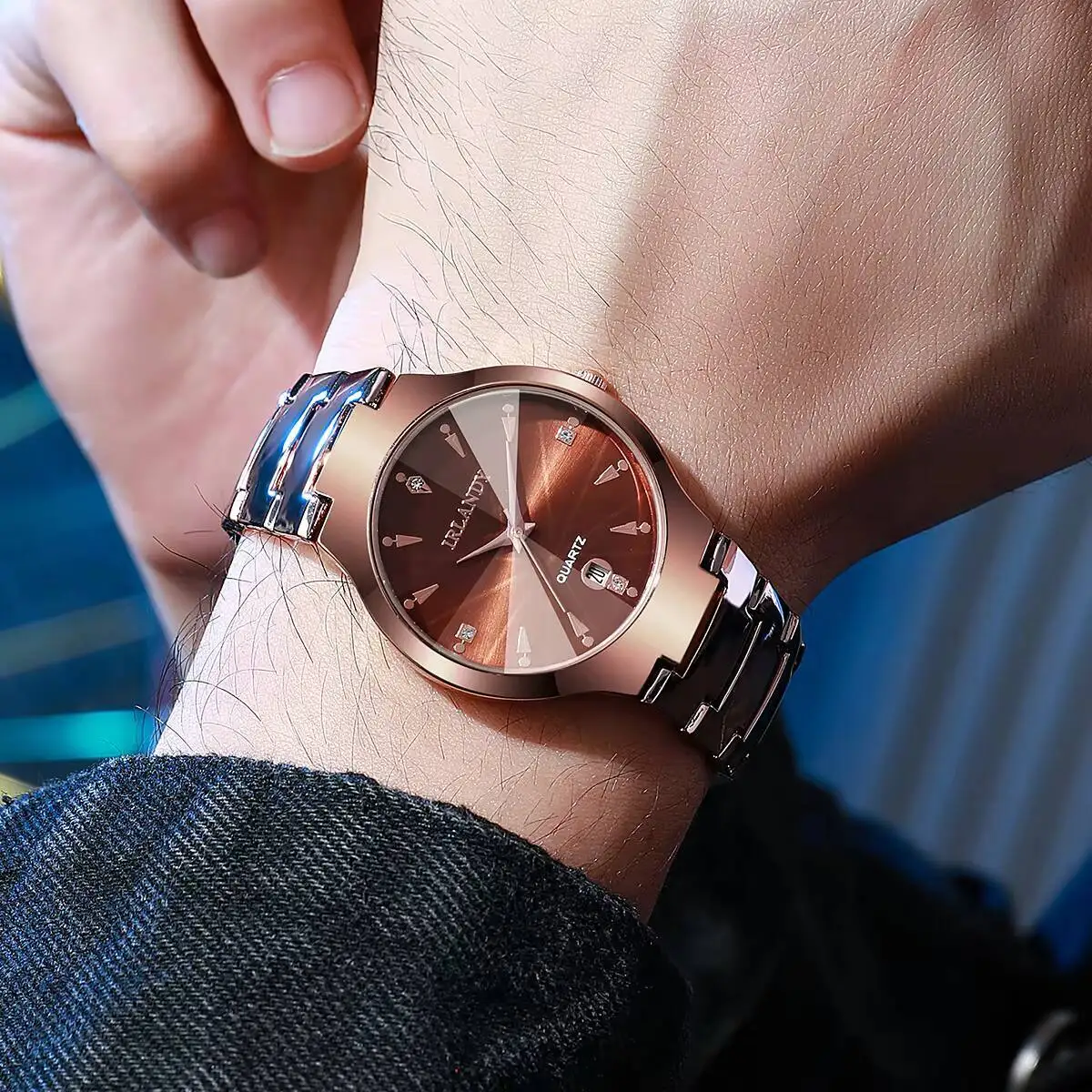 高級メンズビジネス腕時計ファッションステンレススチールストラップカレンダークォーツ時計メンズ時計リロイオンブレ（箱なし）