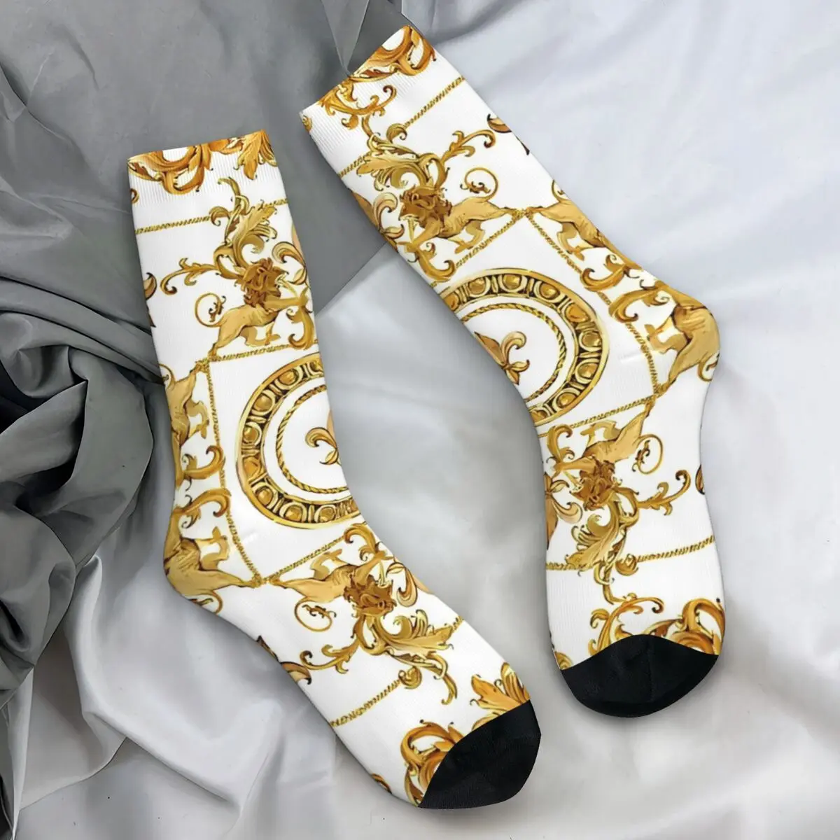 Luxury Golden Lion Flower Damask Ornament Pattern Socks Baroque Leisure Stockings Autumn Non Skid Men Socks Soft Climbing Socks