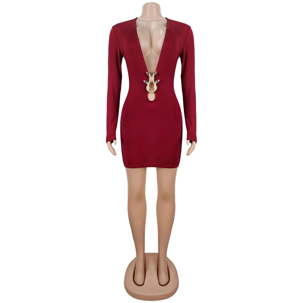 JENYAGE Damen Bodycon-Minikleid mit tiefem V-Ausschnitt und langen Ärmeln, goldener Metallring-Ausschnitt, gerafftes Design, Nachtclub-Party, schmal, sexy, Abendkleid, Schwarz – Detail 9