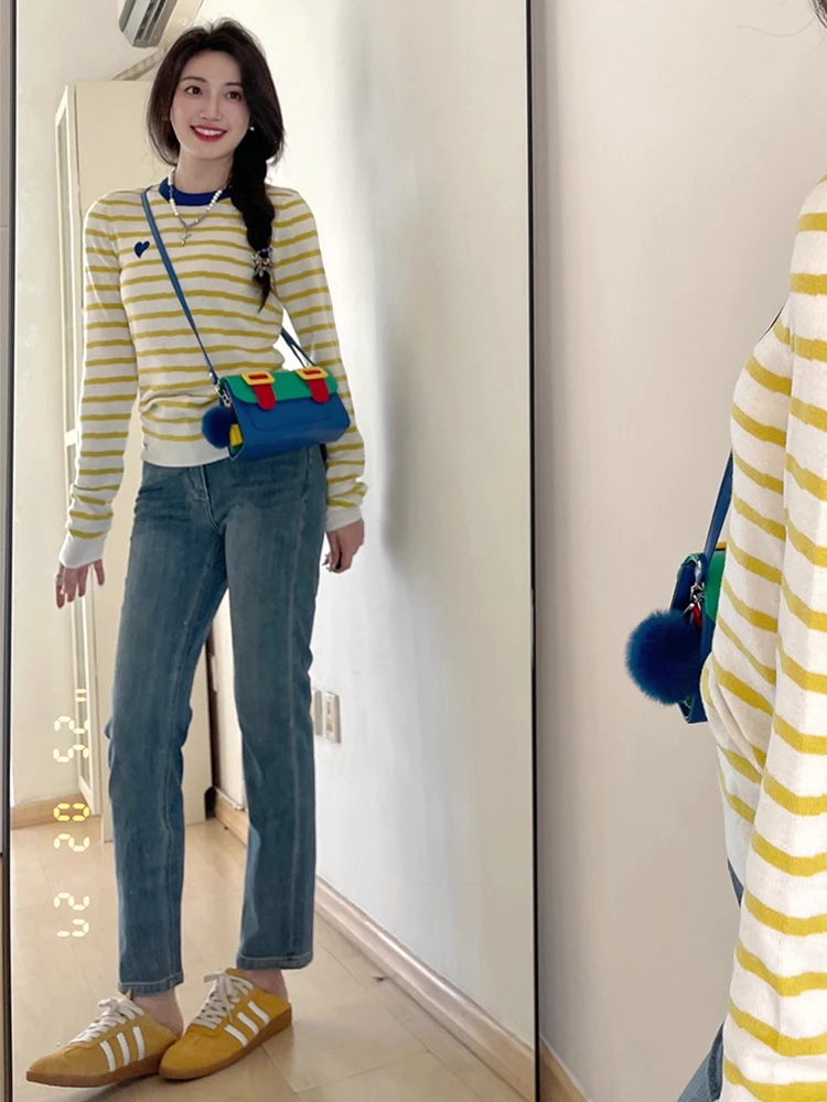

Unique Striped Slim Fit Long Sleeve T-Shirt for Women Commute Style Chic Korean Top Beautiful And Stylish Autumn Wear
