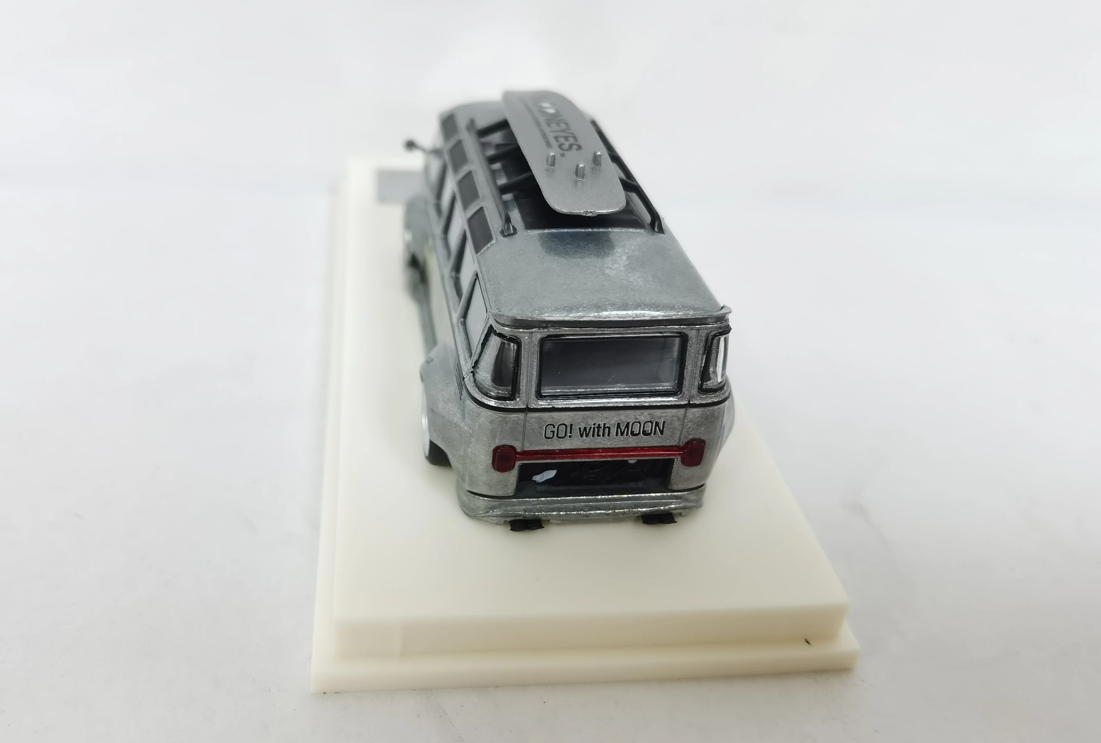 Diecast Model  TNT 1/64 VOLKSWAGEN Bus RWB-For Collection- Mooneyes