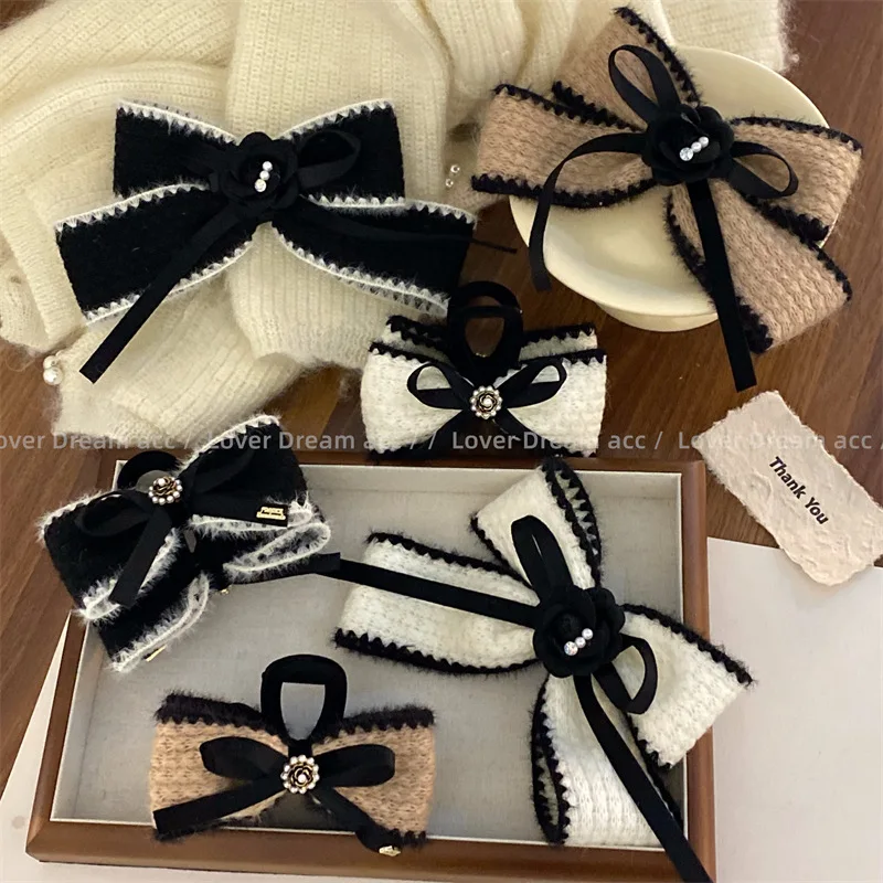 Korean New Black and White Knitted Wool Bow Hairpin Sweet and Fashionable Small Fragrance Grip Plate Hairpin Hairpin Accessories