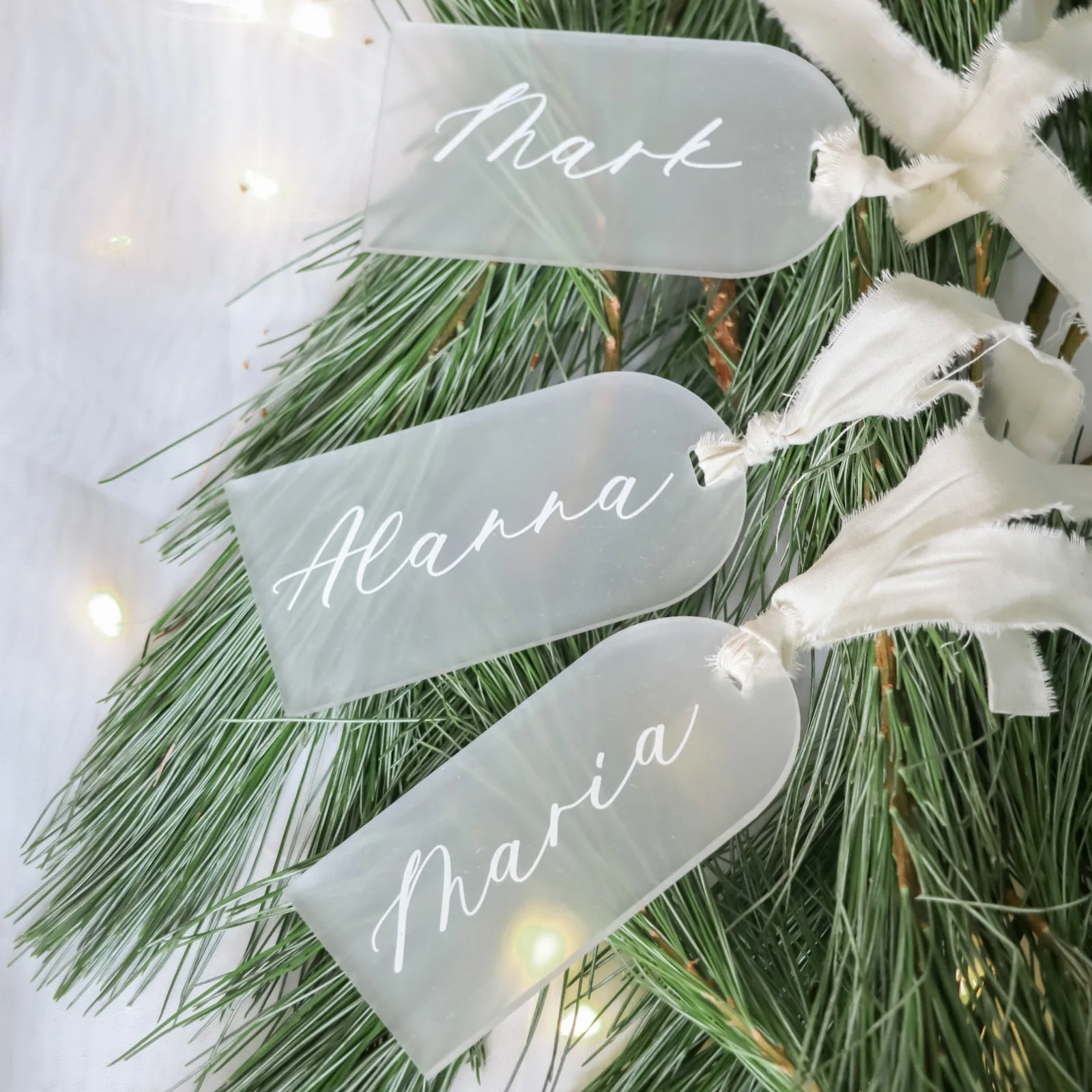 

Frosted Acrylic Arch Labels, Wedding Handout Name Cards, Gift Tags, Reserved Seating, Hanging Decorations, Gold Mirror, Clear