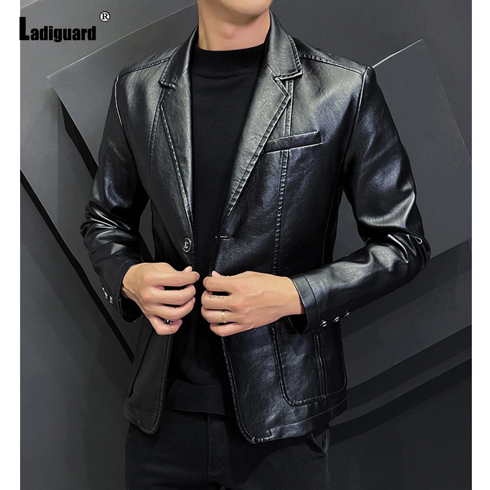 Ladiguard 2023 Europe Style Cool Luxury Pu Jacket Mens Vintage Slim Faux Leather Jackets Men Fashion Street Pocket Top Outerwear