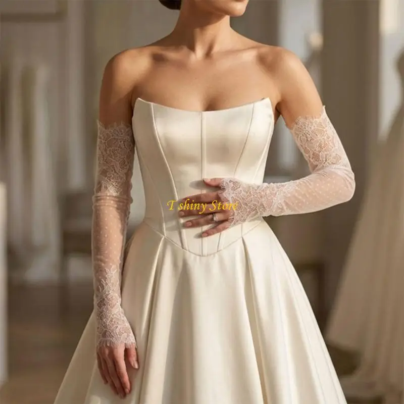 N58F White Nylon Fingerless Arm Gloves with Stretchy Fabric and Lace Detail for Wedding Ceremony Bride Styling and Photography