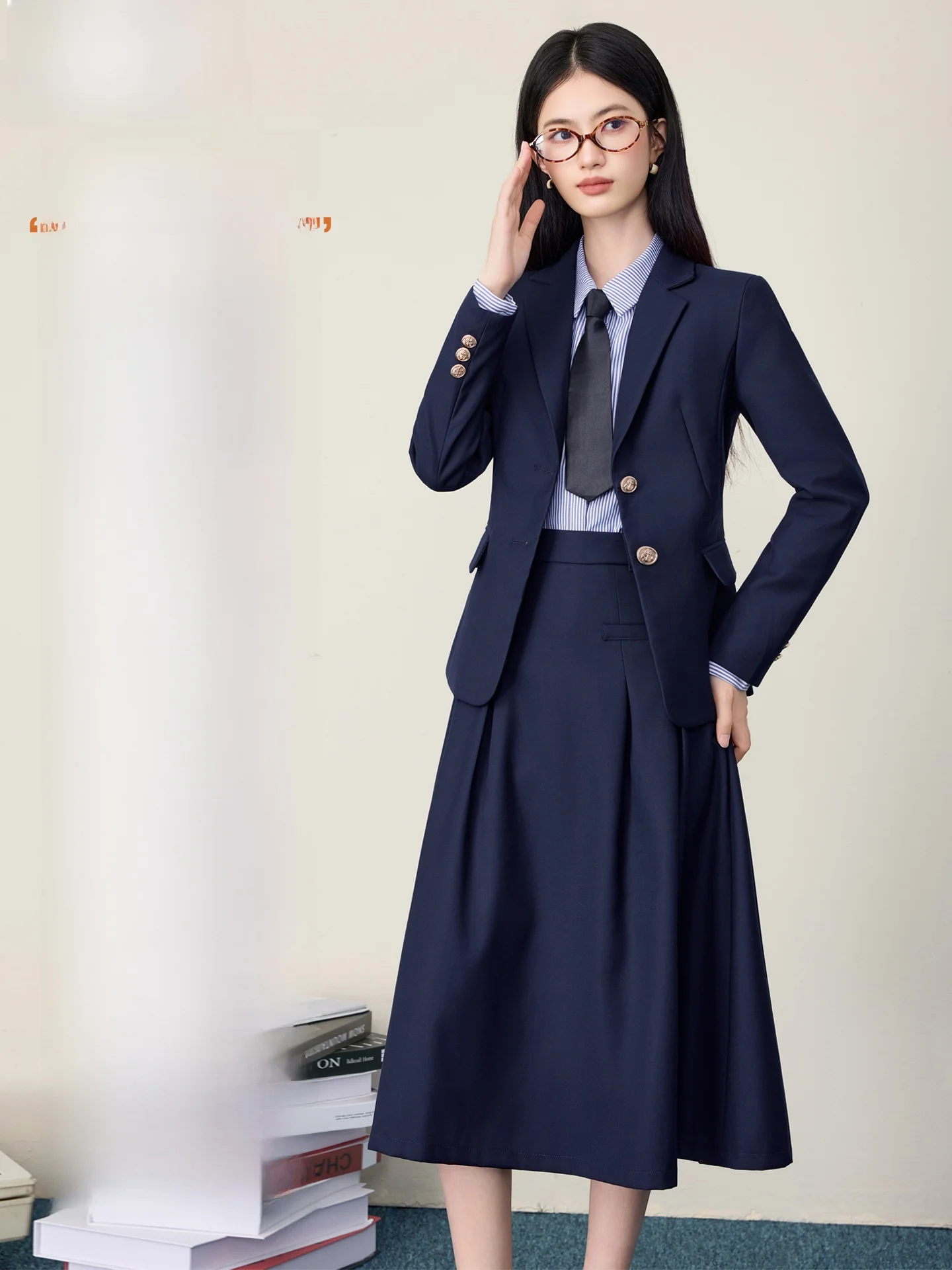 

Elegant College Style Women's Suit Set Formal Interview Commute Ready High Waist Design Three Button Cuff Classic Black