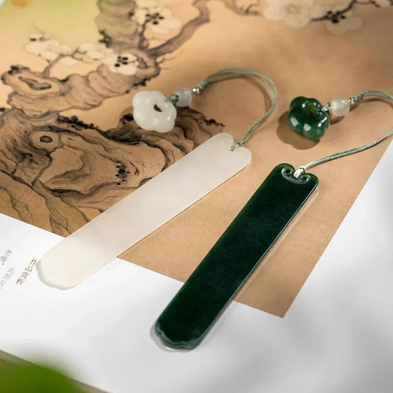 Vintage Style Metal Bookmark Elegant Light Luxury Design Perfect Gift for Teachers University Souvenir High Quality