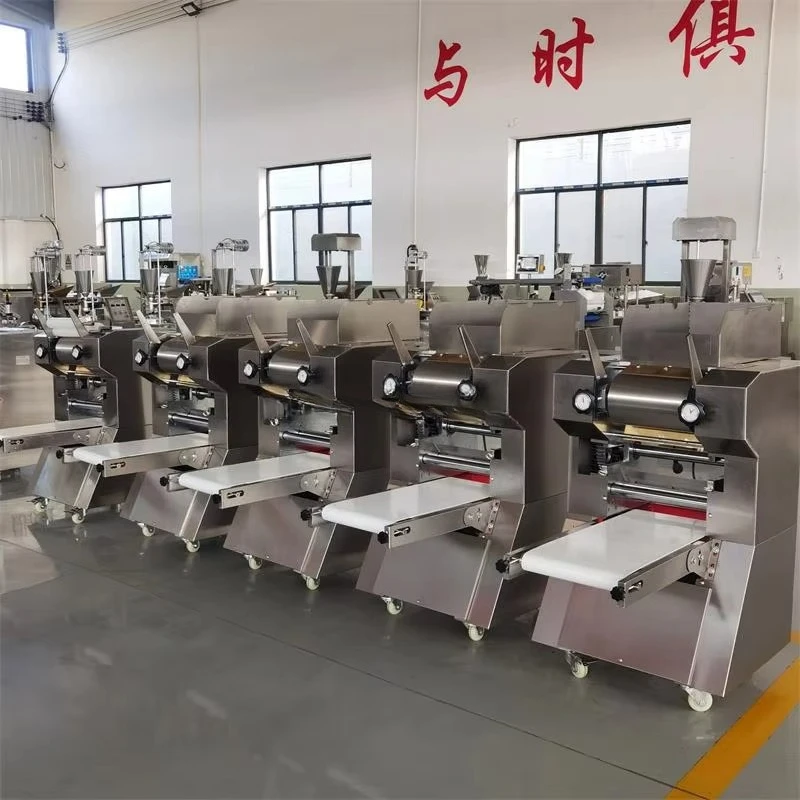 Automatische industrielle japanische Nudelmaschine, multifunktionale italienische Nudelschneidemaschine, Maschine zur Herstellung frischer Nudeln