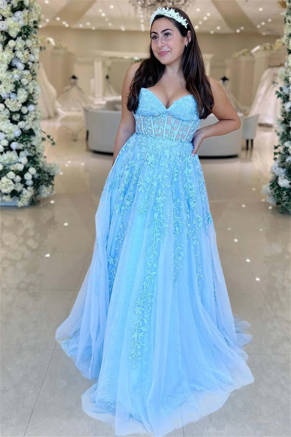 

Elegant Sleeveless Appliques Ball-Gown Floor-length Lace Up Illusion Long Prom Party Dresses Bridesmaid Woman Evening Gowns 2024