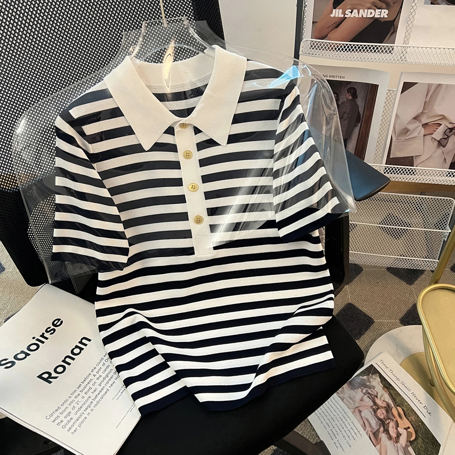 

Летняя коллекция 2026: Новая женская футболка из ледяного шелка в полоску, трикотажная, с коротким рукавом, приталенная, комфортная, дышащая, для повседневной носки