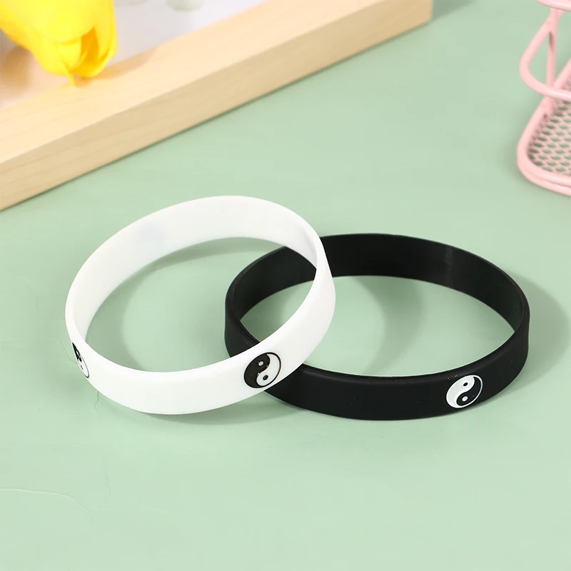 1Pc Cool Tai Chi Silicone Wristband Black White Color Sports Silicone Bracelets Wristband Bangle Fashion Jewelry Gifts