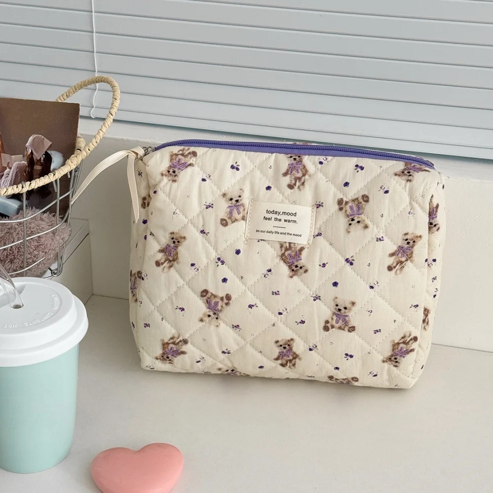 Mode Frauen Cartoon Bär Make-Up Tasche Große Kapazität Nette Reise Veranstalter Stepp Tasche Tasche Damen Kulturbeutel Lagerung Handtasche – Detail 6