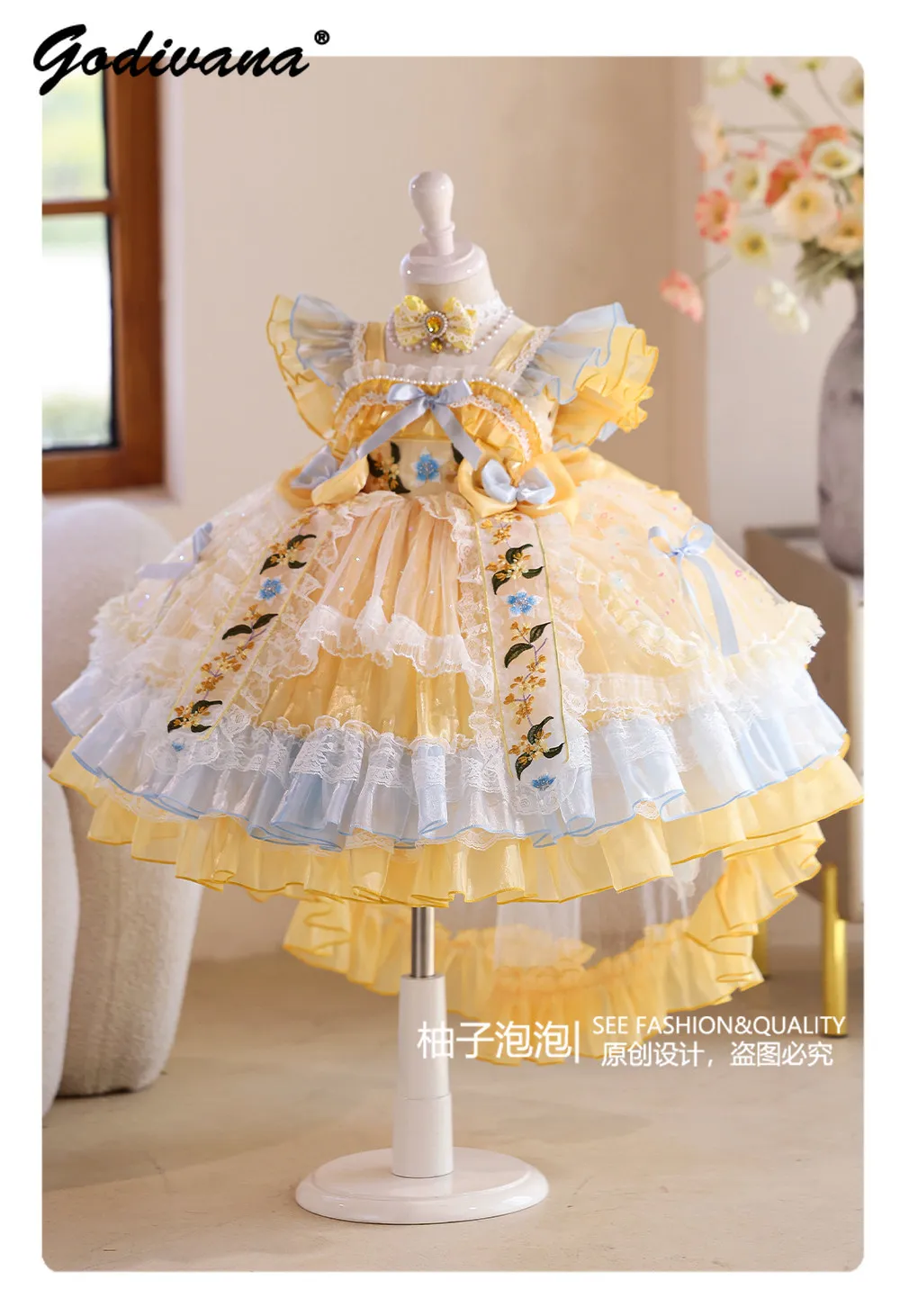 Sweet Baby Girls Lolita Princess Dress Summer 2026 New Kids Feifei Sleeve Lace Floral Embroidery Ruffle Trim Bow Train Ball Gown