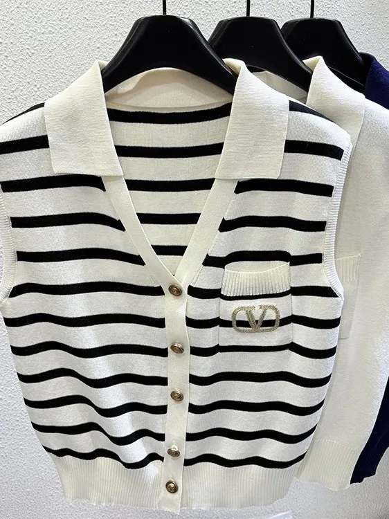 Atasan Rajut Wanita Slim Fit Musim Panas 2025, Tipis, Serbaguna, Desain Korea, Kasual, Bahan Sutra Es