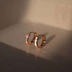 Fashion Simple Design Shell Round Hoop Earrings for Women Girls Korean Charm Versatile Jewelry Geometric Accessories Gift