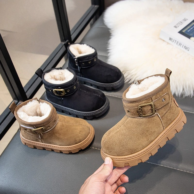 Botas cálidas con forro peludo y peludo suave para niños y niñas, botines de invierno para niños, suela gruesa antideslizante, zapatos de nieve versátiles para niños 2025
