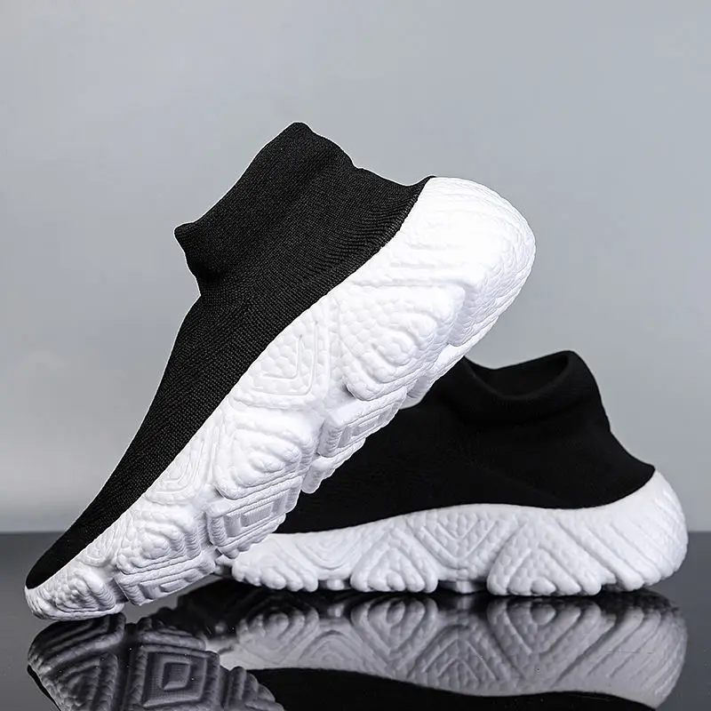 

Spring and Summer New Men's Soft Sole Casual Shoes Versatile Sports Breathable Socks Shoes