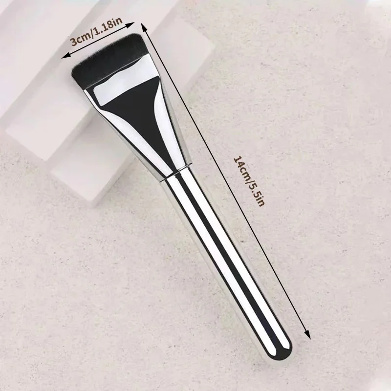 Nieuwe Foundation Brush Koreaanse make-upborstel Ultradunne maskerkwast met één lijn Primer Concealer Brush
