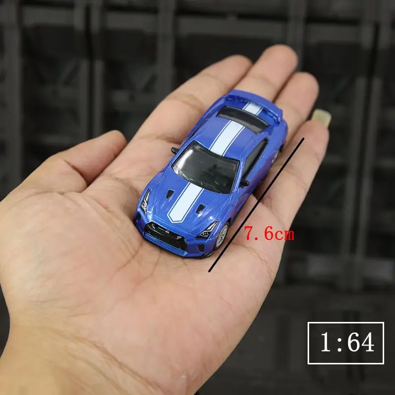 

Модель автомобиля Nissan GT-R CCA 1:64, коллекционная, изысканная, настольная, статическая, из чистого сплава, подарок