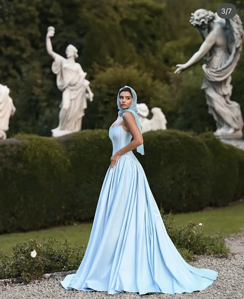 Abiti da ballo senza spalline azzurri senza maniche con spalle scoperte Abito da festa lungo Alta couture Abiti da cerimonia linea A realizzati su misura