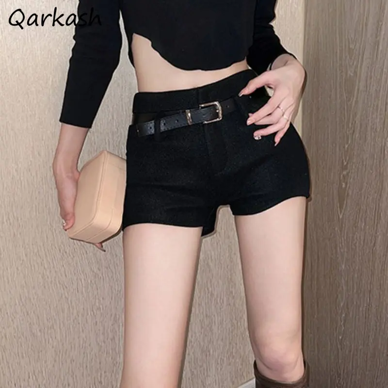 

Black Mini Shorts Women Skinny Summer Sexy Girls All-match Tender Ulzzang Chic Simple Aesthetic Trousers Streetwear Students New