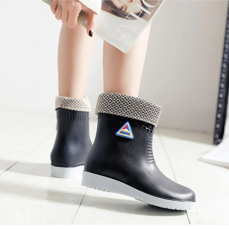 Winter Rubber Boots Women Fashion Rain Boots Waterproof Work Warm Cotton Short Botas Woman Outdoor Garden Non-slip Water Shoes