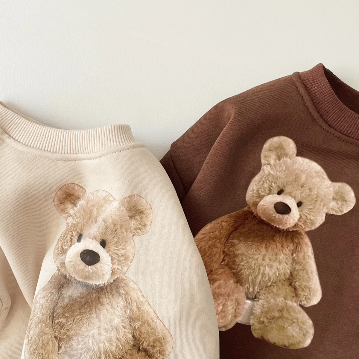 Abbigliamento neonato, stampa orso, top casual in peluche per ragazza ispessita autunno e inverno a maniche lunghe, maglione alla moda per neonato e