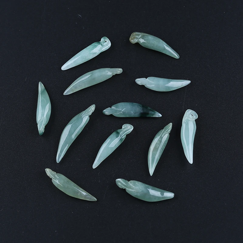 

1Pcs Natural Jadeite Fashion Jewelry Necklace Accessories Carved Pepper Pendant Bead 29x7x5mm 1.6g