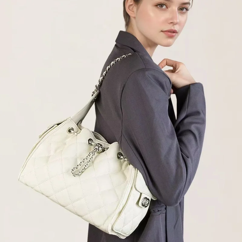 

New Diamond Genuine Leather Shoulder Armpit Bag Large Capacity Bucket Drawstring Bag Chain Messenger Bag Women