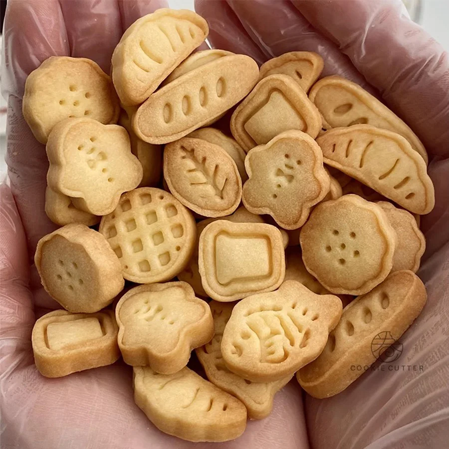 

Мини-пряничный человечек, хлеб, буханка, багет, формочка для печенья, милый лист, штамп для печенья, собака, кондитерские изделия, десерт, выпечка, кухонные принадлежности