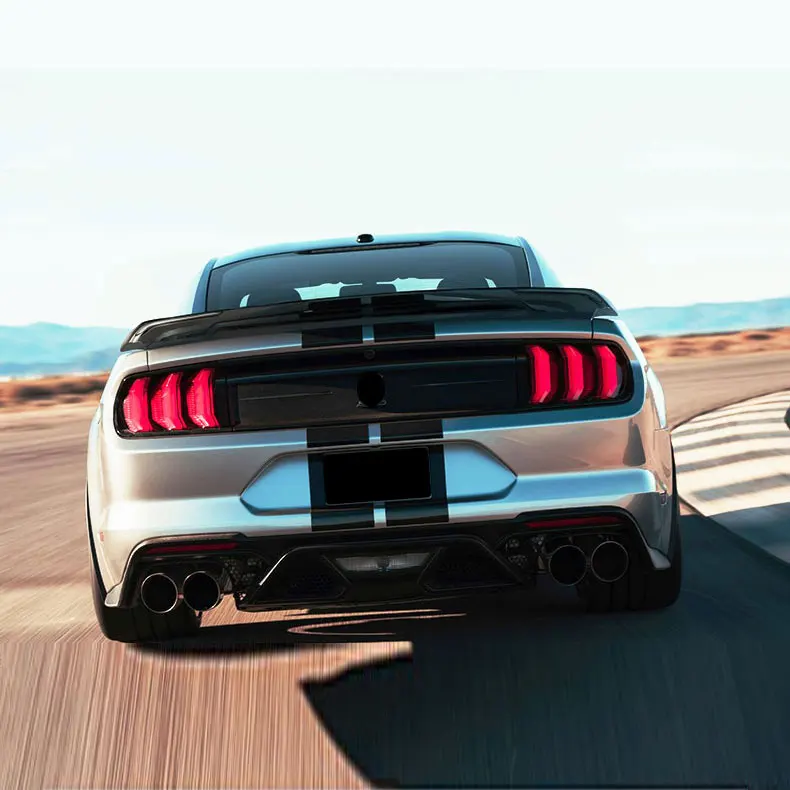Auto Modify Body Kits Rear Lip Diffuser With Tail Throat Rear Bumper Assy Car Bumpers For Mustang 18-20 GT500