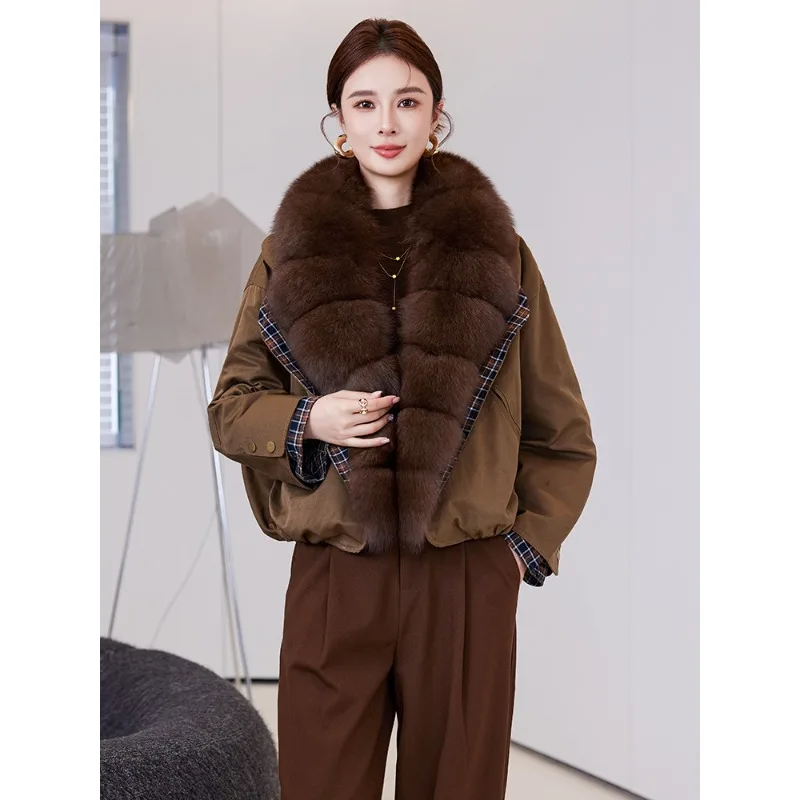 Piumino corto da donna 2025 abbigliamento invernale nuovo collo in pelliccia di volpe rimovibile piumino in pelliccia d'oca Haining