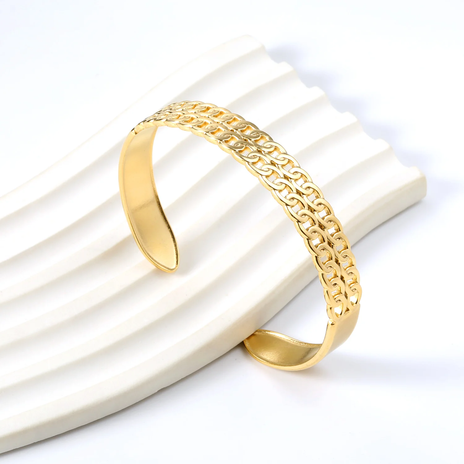 LUXUKISSKIDS Vintage Leaf Pattern Open Cuff Bangles Boho Golden Hard Bracelet Hollow Out Geometric Charms Jewelry Girls/Ladies