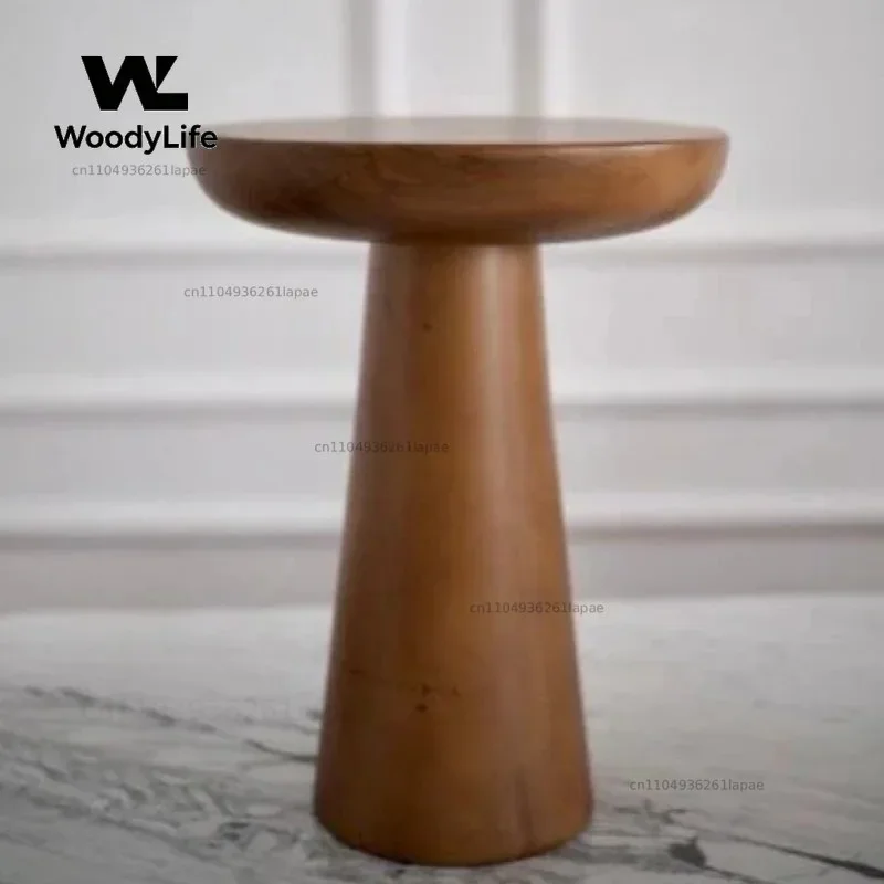 Retro Solid Wood Side Table Modern Round End Tables for Living Room Natural Sofa Accent Table Handcrafted Coffee Table Stool