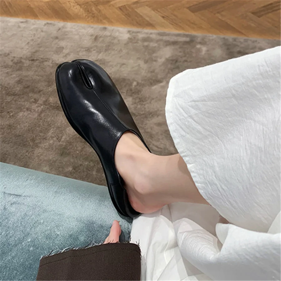 2024 New Tabi Split Toe Women Flats Black Lazy Slippers Ladies Silver Loafers Comfort Slip-on Moccasins Casual Flat Footwear