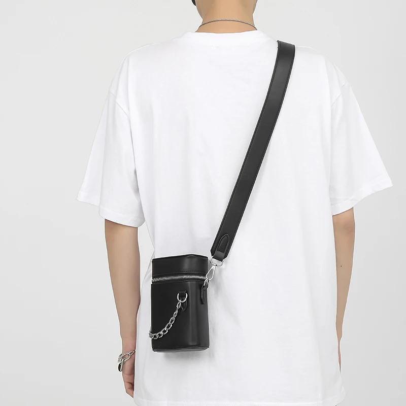 

Case-Shaped Sling Bag with Chain Decoration Waterproof Fabric Small Crossbody Bag for Men Women for Outing Dating Party School