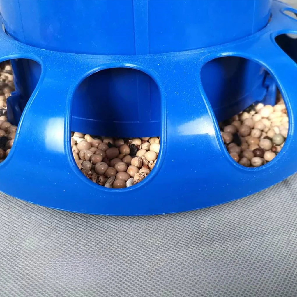 

Автоматический дозатор для корма для голубей - выдвижной, на 2 кг, с отсеками и клеткой (синий)