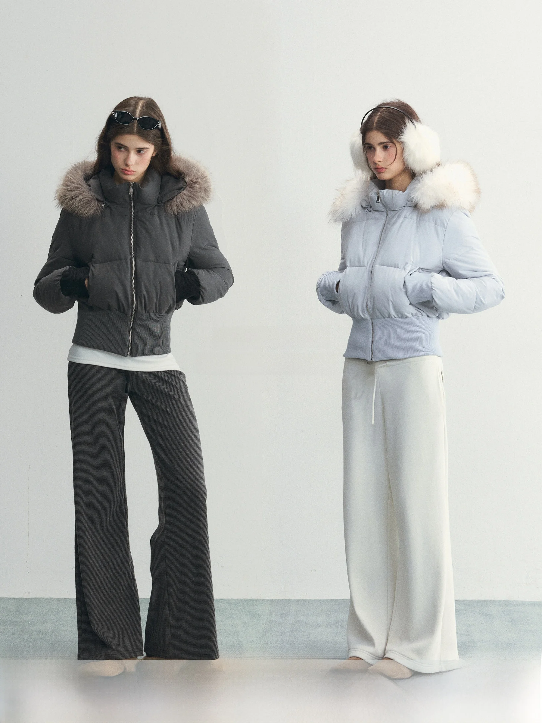 

Romantic Staged SPEAR YOUTH Women's Puffer Jaet Hooded Knitted Waist-Cinching White Du down Coat ex Removable Hood