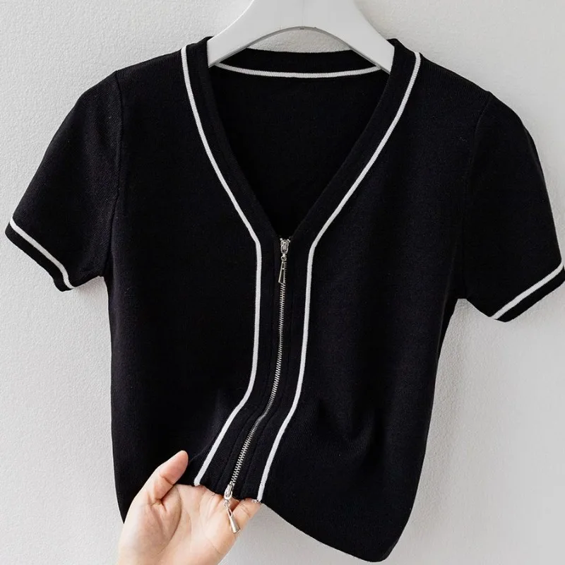 

Summer New Korean Simple Fashion Ice Silk Short Sleeve Knitted Cardigan Women's Panelled V-neck Zipper Small Fragrance Thin Top