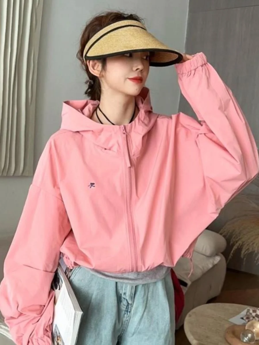 

Candy Colored Hooded Jacket Women's Early Spring 2026 New European Style Short Outerwear Loose Fit Street Style Long Sleeve