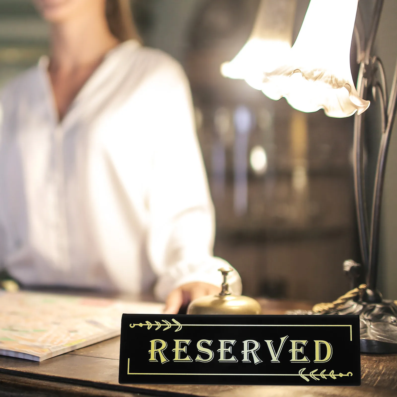 

2Pcs Acrylic Reserved Signs Tabletop Elegant Reserved Seat Cards for Wedding Party Banquet Restaurant Seating Arrangement