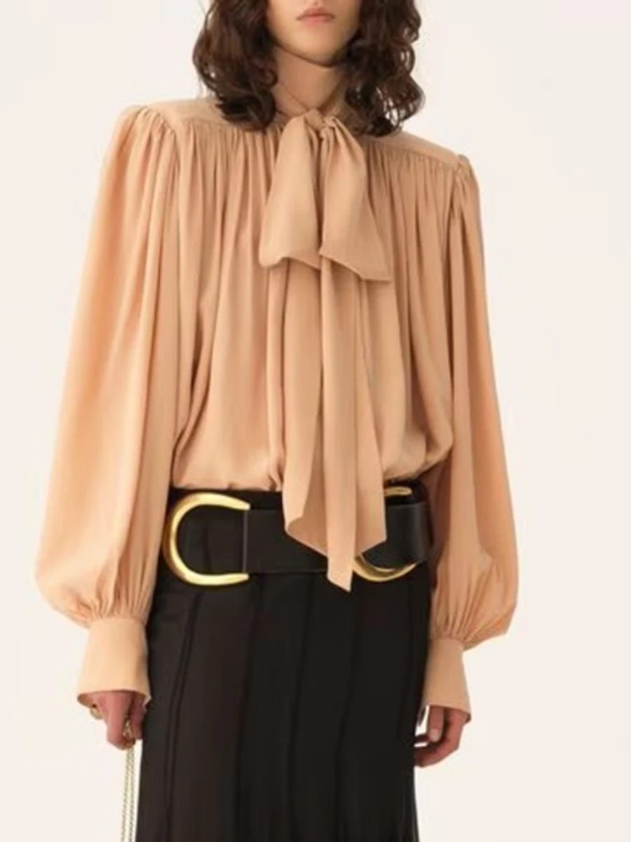 

Французская шикарная плиссированная рубашка с галстуком-бабочкой, женские весенние элегантные блузки с рукавами-фонариками, офисные женские однотонные повседневные свободные топы